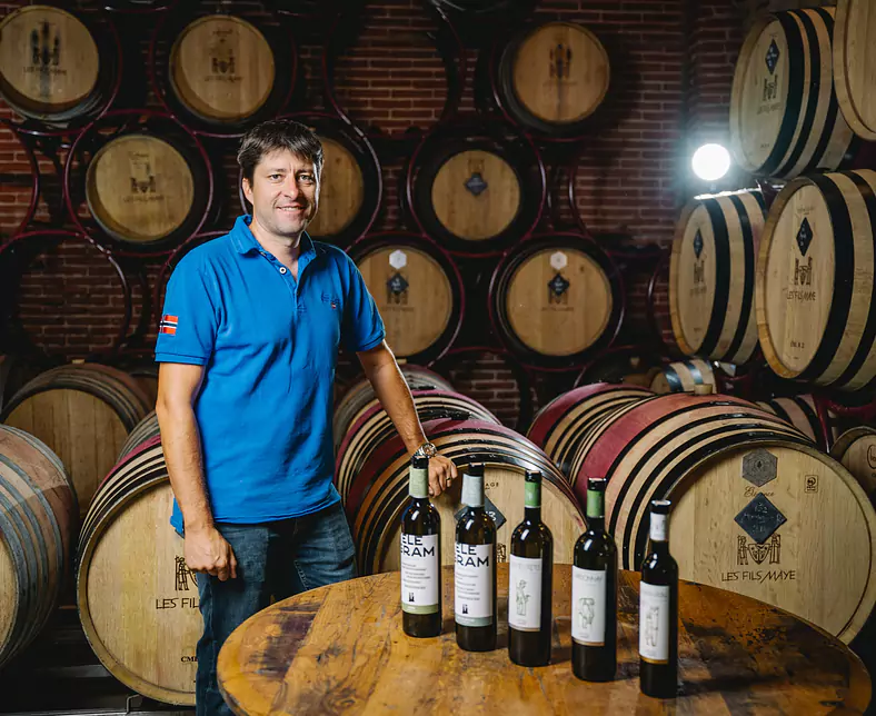 Fils Maye - IP Suisse 141 (1).jpg