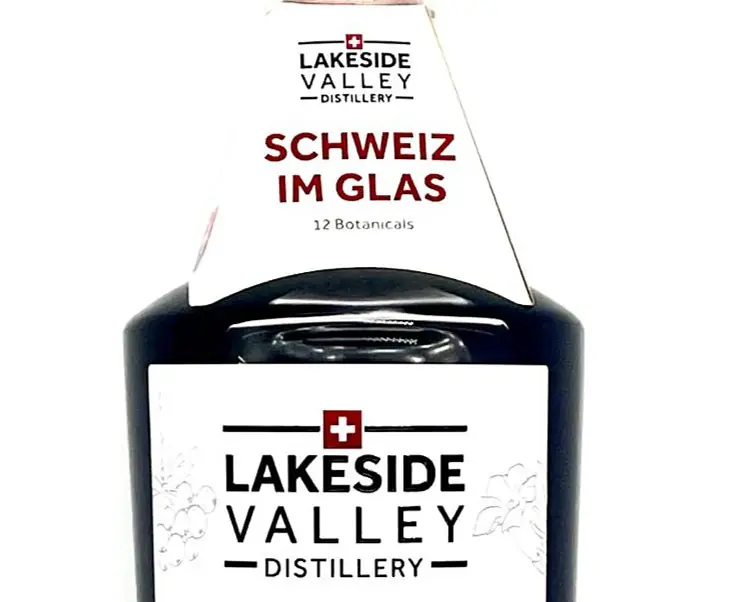 Die Schweiz im Glas_alkoholfrei_front.jpg