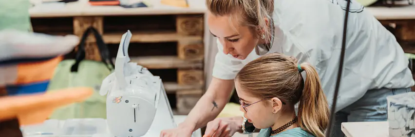 Upcycled Taschen und Accessoires aus Gleit- und Fallschirmen