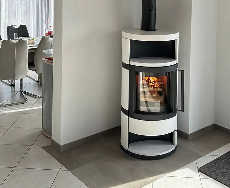 Hase Kaminofen Como weiss 5.jpg