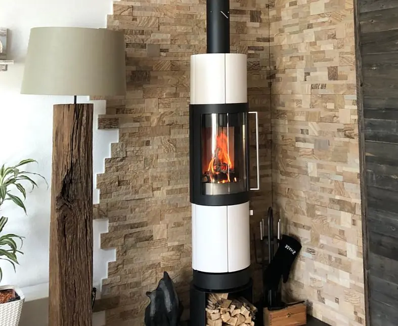 ELVAS Hase Kaminofen.jpg