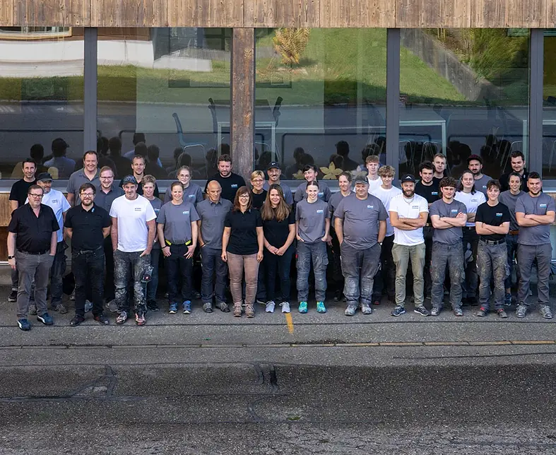 Bodenleger-Team_KuehniAG.webp