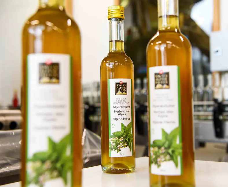 swiss-alpine-herbs-sirup-alpenkraeuter-bio.jpg