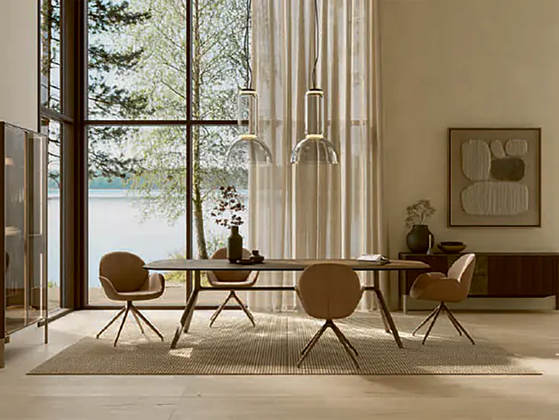 Neu bei pfister: Tisch und Stuhl "Nya" von TEAM 7