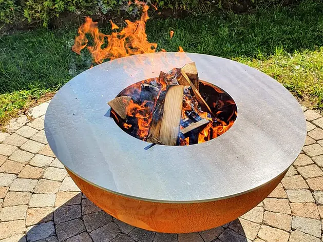 Feuerschale mit Grillring