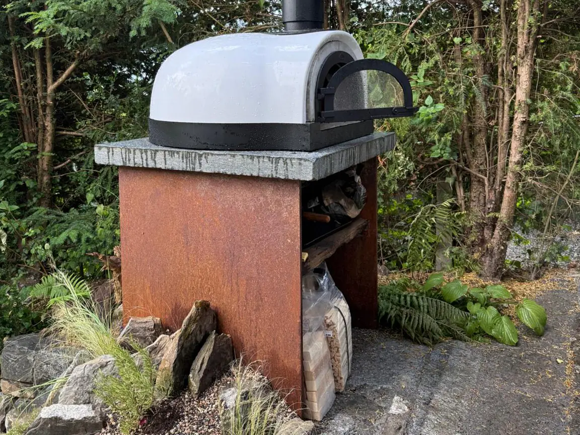 Planung und Bau von Pizzaöfen, Holzbacköfen nach Kundenwunsch