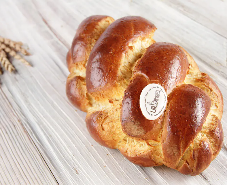 Studioaufnahme Richemont Zopf ruch mit Oblate.jpg