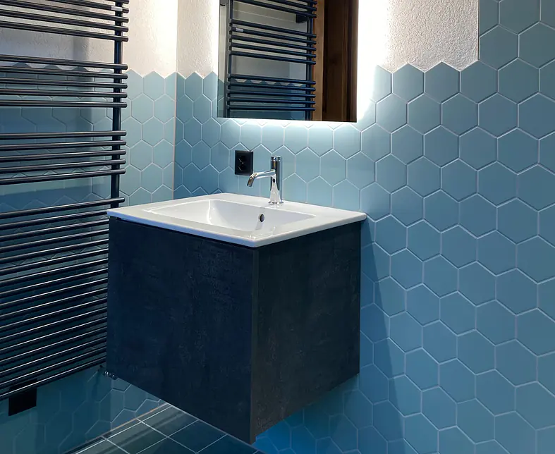 Lavabo und Handtuchradiator.jpg