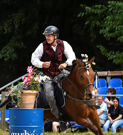 Kommentiertes Working Equitation Training 