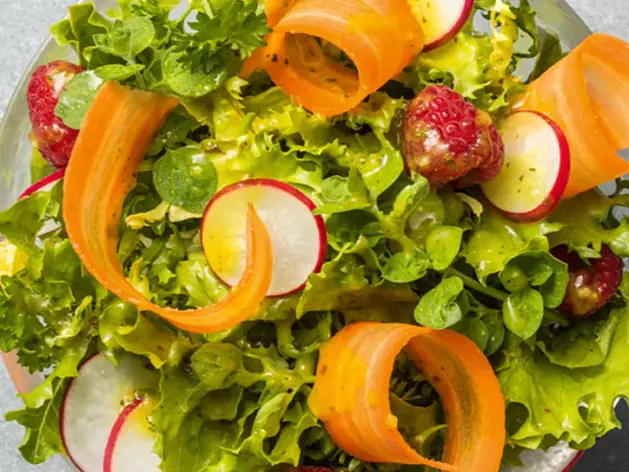 Frische Salat-Saucen selber machen – mit Nahrin Würzmischungen gelingts