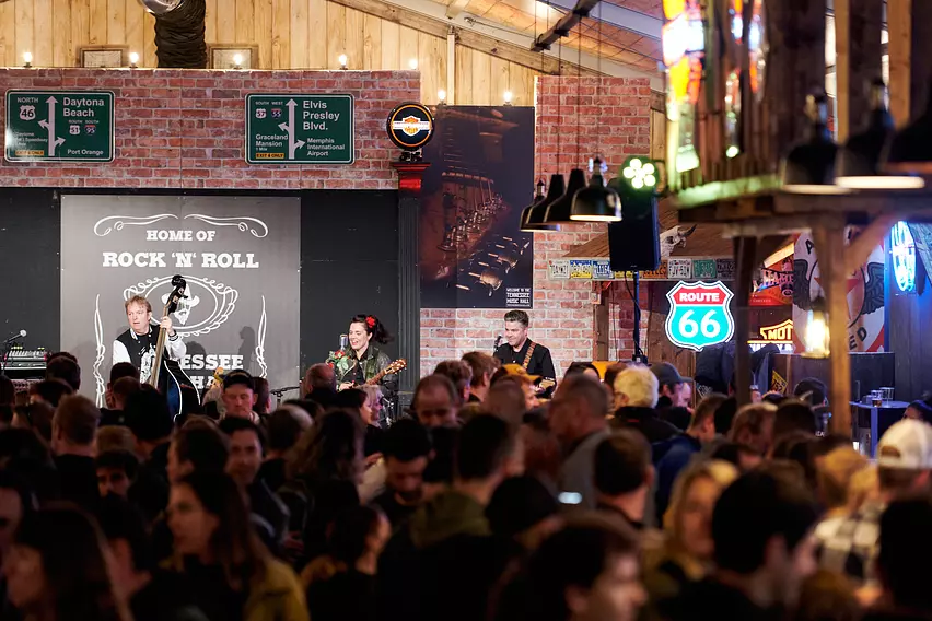 Striker Food & Beverage AG Tennessee Music Hall & Grizzly Saloon
